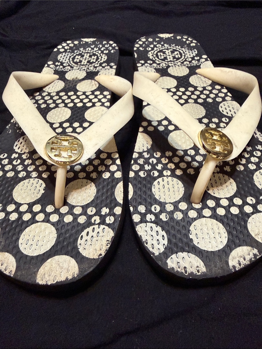 Tory Burch Black & White Polka Dot Logo Flip Flops - Picture 4 of 8